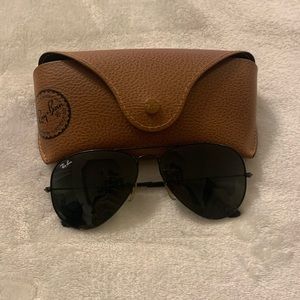 Black Aviator Sunglasses Raybans